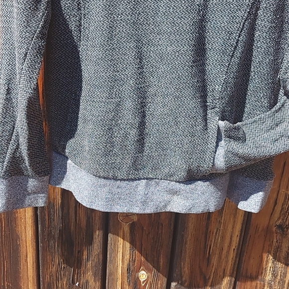 Grey pullover hoodie - Picture 4 of 9